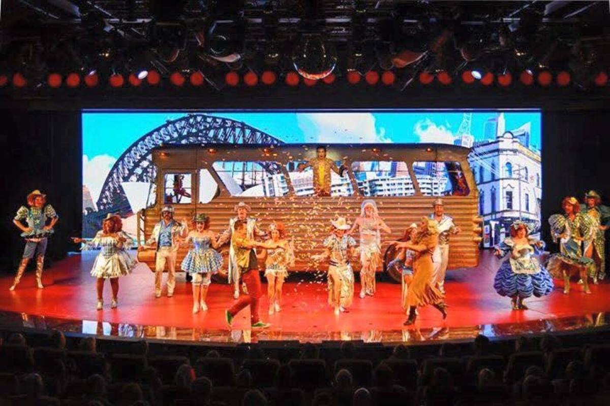 Priscilla Queen of the Desert, Sydney backdrop