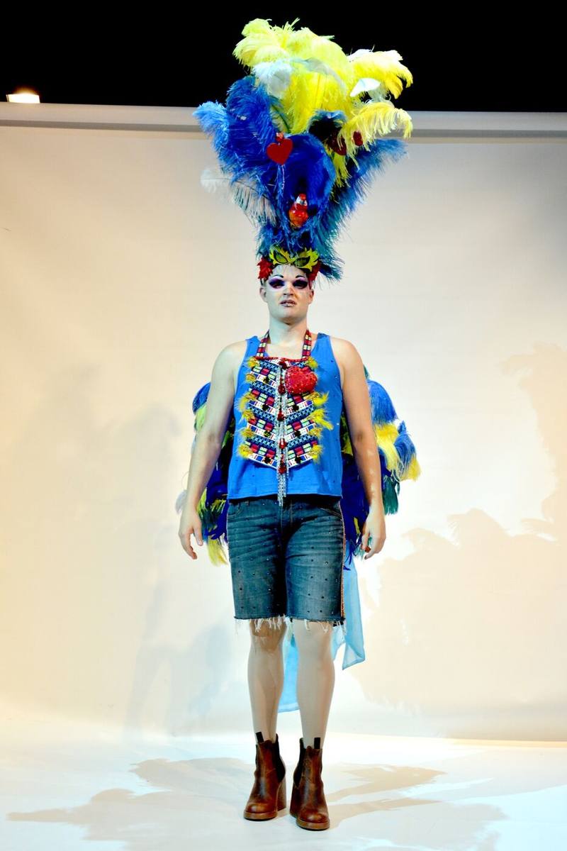 Tick costume, finale headdress